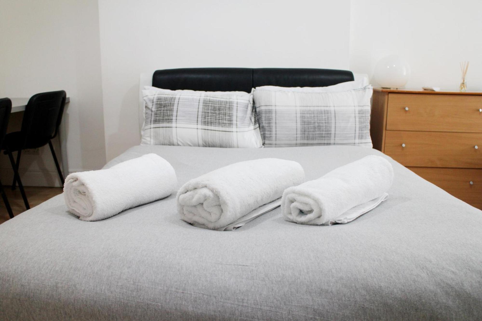 Large Studio Garden Flat On Golders Green Road London Luaran gambar