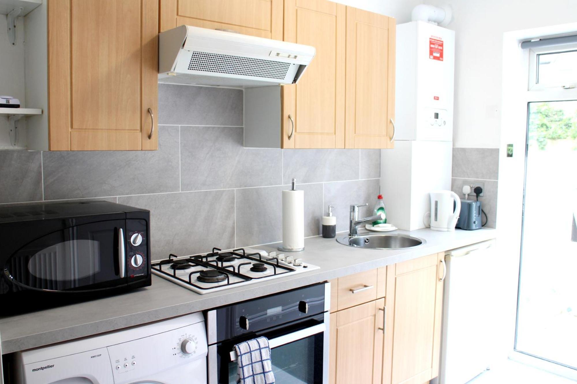 Large Studio Garden Flat On Golders Green Road London Luaran gambar